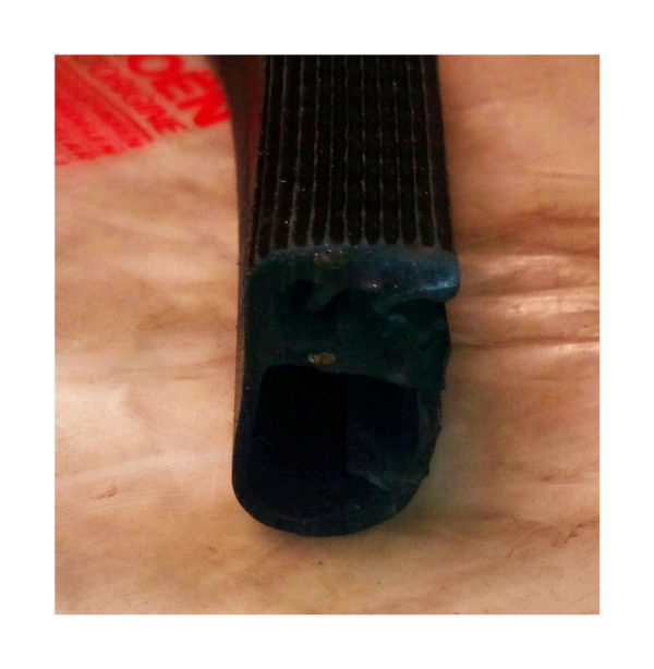 Citroen GS/A Estate Tailgate Rubber Seal (Lower Piece )