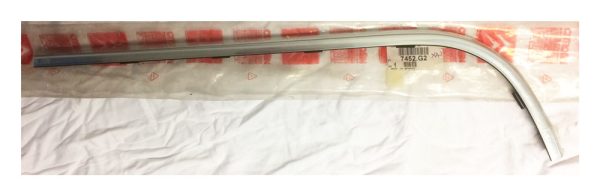 Citroen Xantia Rear Bumper Trim (Estate) -Chrome-Part no: 7452.G2