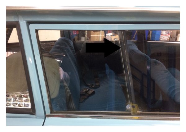 Citroen Ami Rear Window Glass End Runner-Part No: AM 961 111