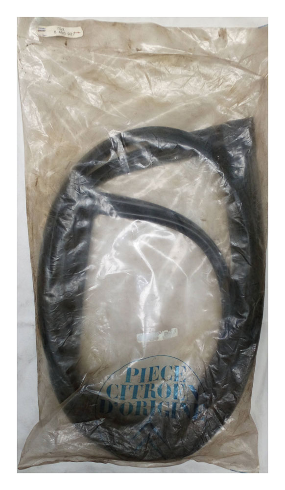 Citroen GS Rear Window Rubber Seal-Part No: 7GX5456927