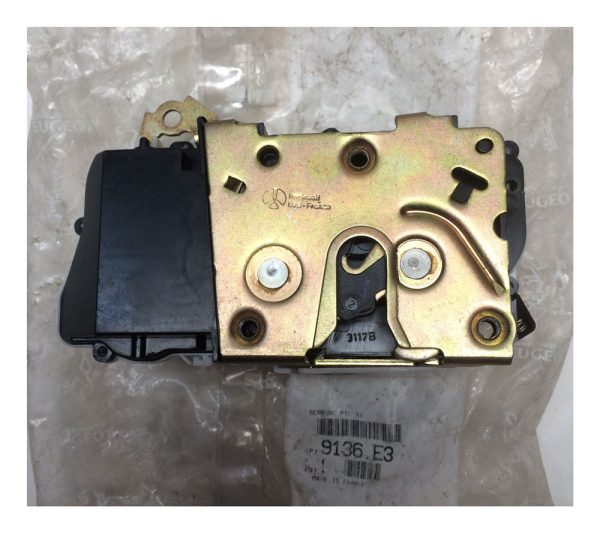 Peugeot 306 Front Door Lock - Part No: 9136.E3