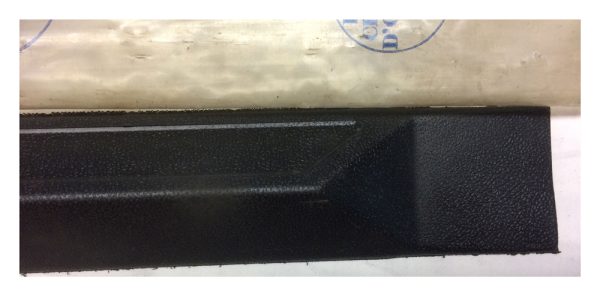 Citroen GS Right Hand Front Door Trim Moulding (BLACK)- Part No:75525739