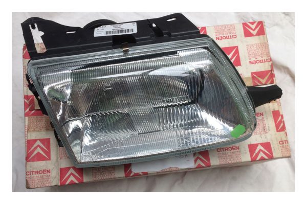 Citroen Saxo Series 1 Left Hand Near Side Front Head Lamp - Part No: 6204N9