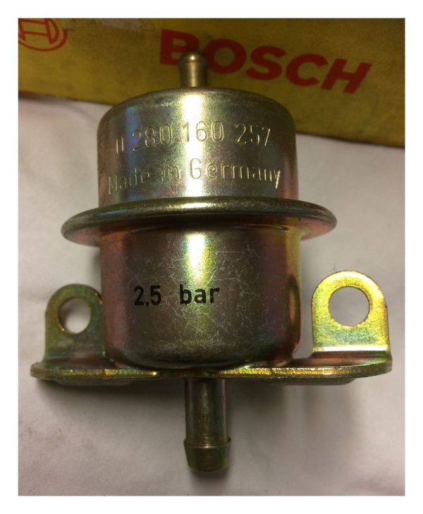 Citroen BX Fuel Pressure Regulator - Part No:96045185