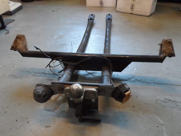Citroen DS Tow Bar - Second hand
