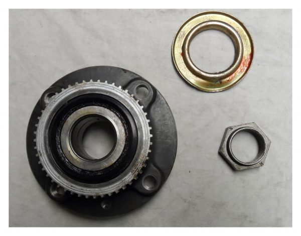 Xantia Rear Wheel Bearing Kit Part No : 95666965