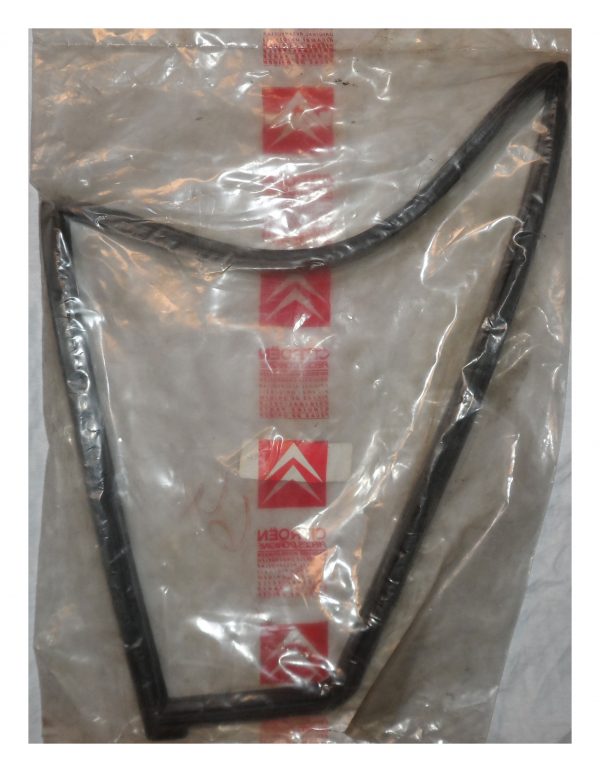 BX Rear Dock Quarter Light Seal Part No : 95637640