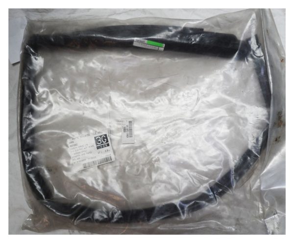 Citroen ZX Front Door Window Seal- Part No: 96072863