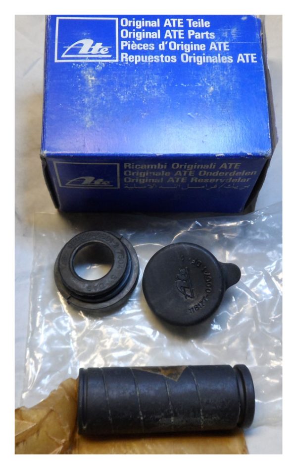 AX Brake Caliper Repair Kit - 95619606
