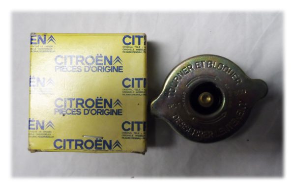 Radiator Cap possibly for a DS/ID - 5429038
