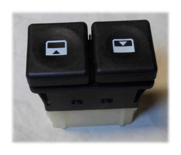 XM Series 1 Sunroof Switch Part No : 96057419XX