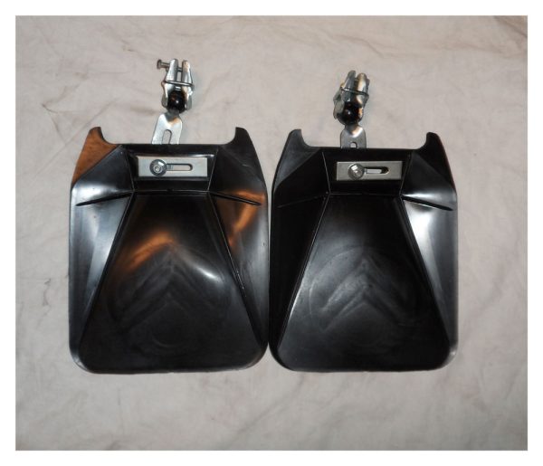 Mudflaps - Possibly Dyane?