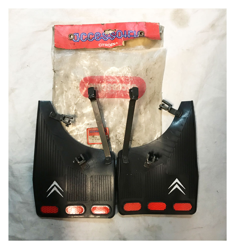 BX Mudflaps - ZC9867661U - The Chevronic Centre