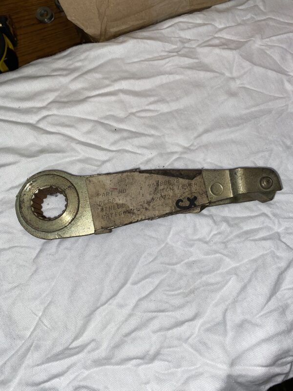 CX Clutch Lever Part No : 95588828