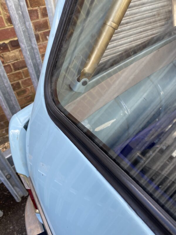 Ami 8 Estate Tailgate Glass Seal Reproduced