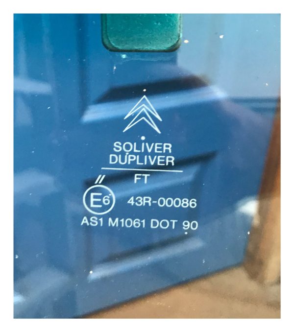 CX Windscreen, with blue tint