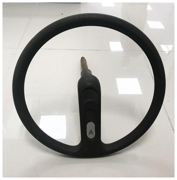 Ami Super Steering Wheel in Brown