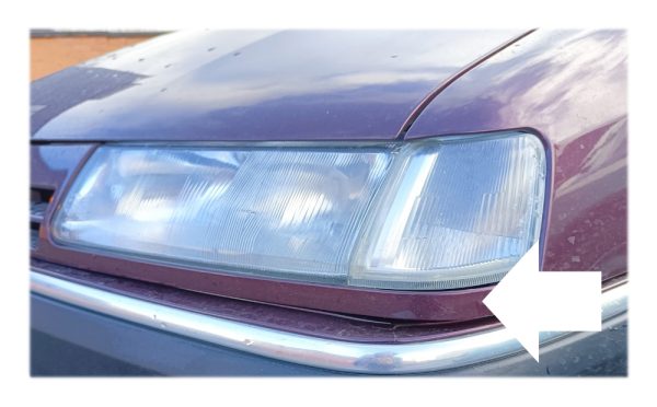 Citroen Xantia SERIES 2 Front Headlight Trim in Blue - Right hand-7810c2
